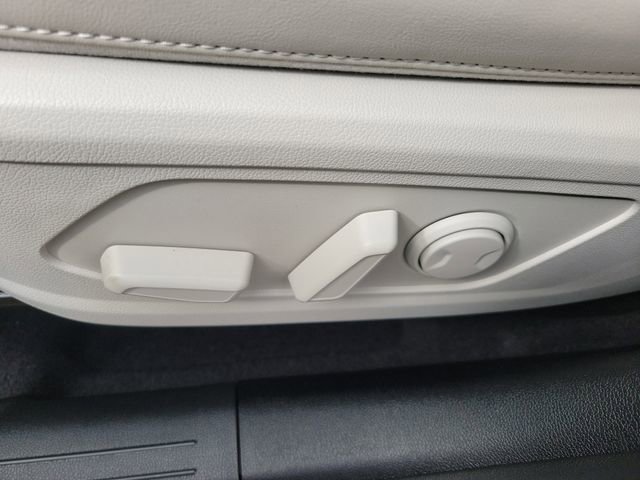 New 2026 Kia Sorento S FWD image 19