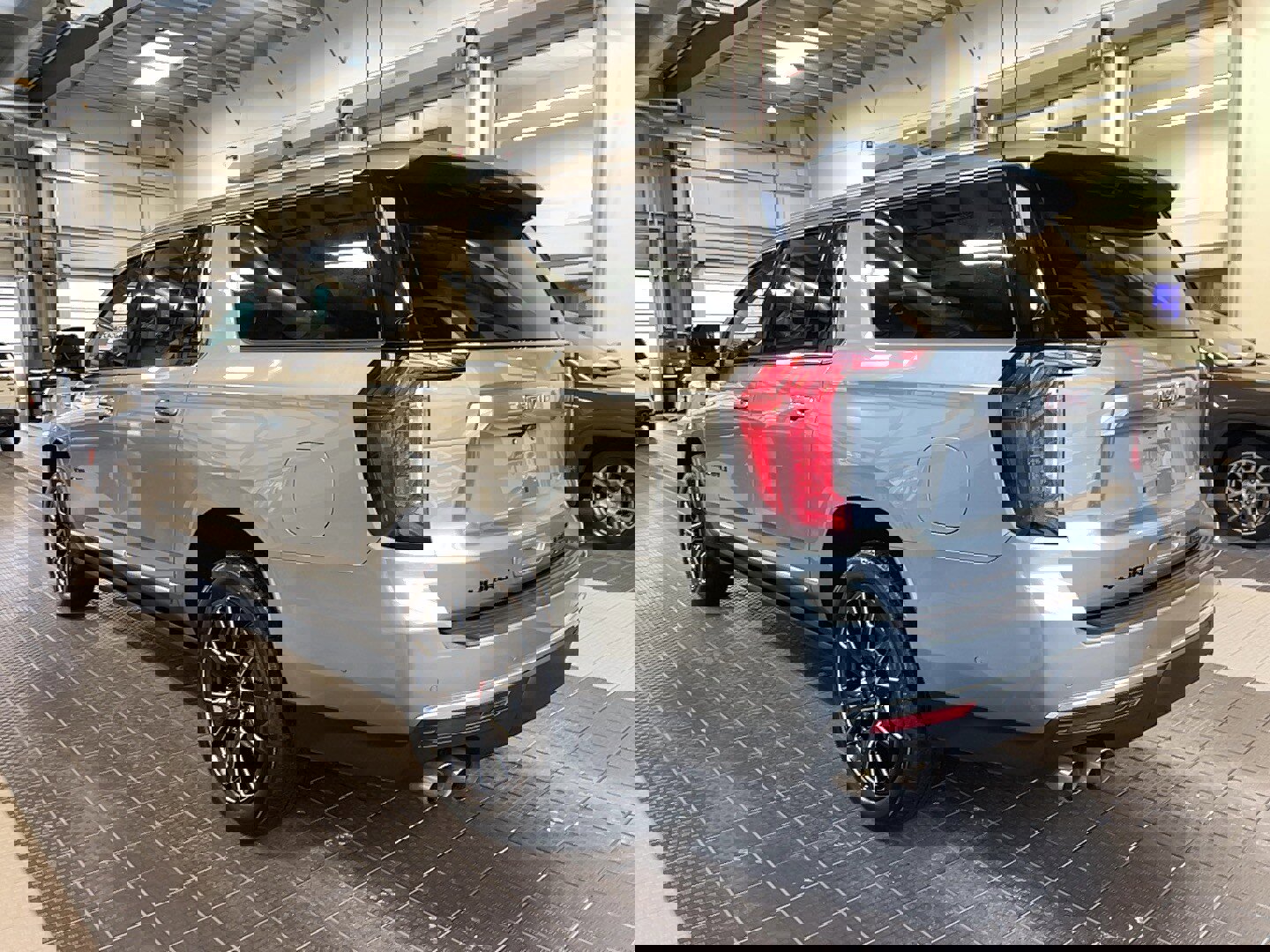 Used 2024 GMC Yukon XL Denali w/ Advanced Technology Package image 20