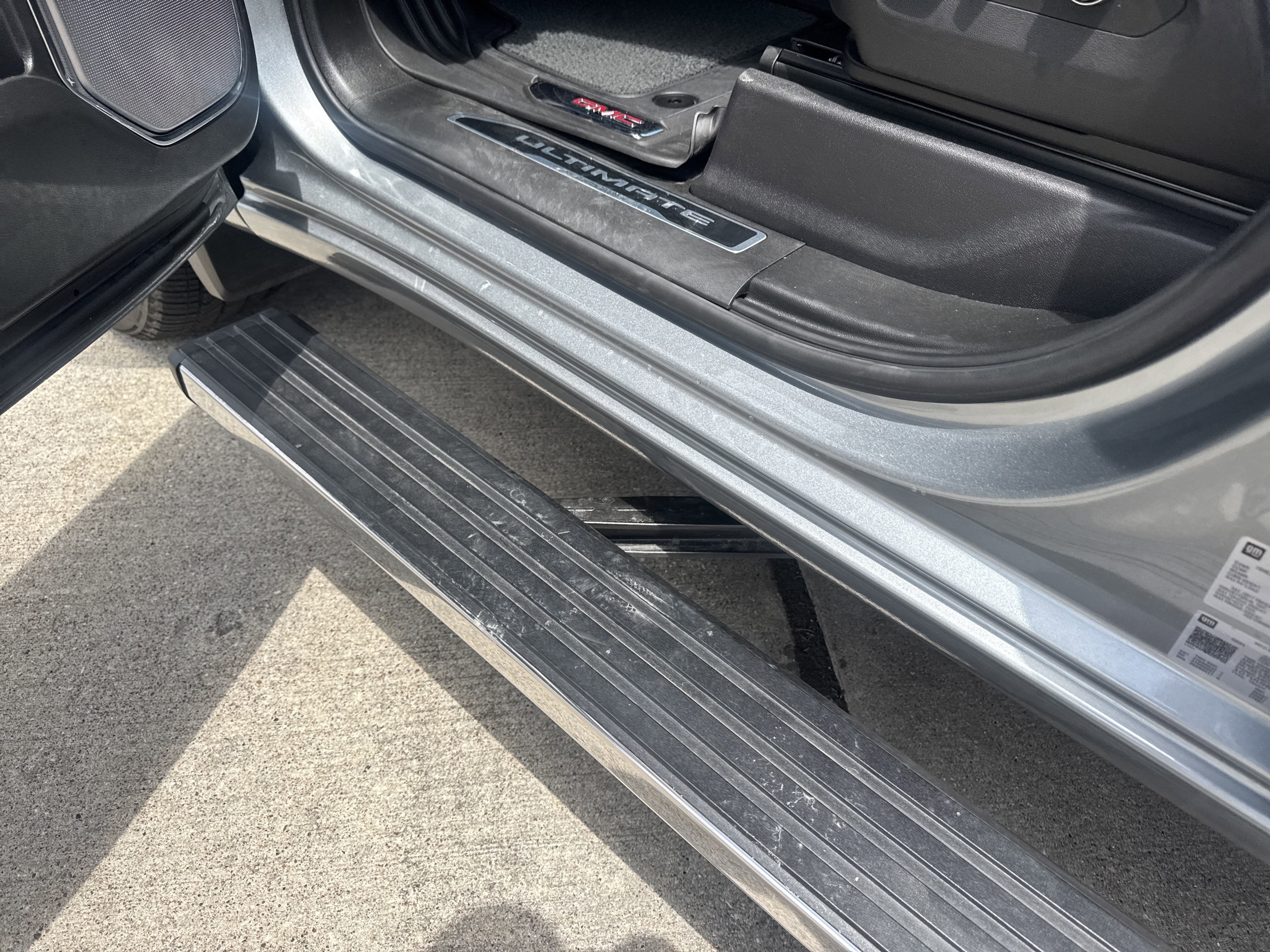 Used 2024 GMC Sierra 1500 Denali Ultimate AWD/4WD image 9