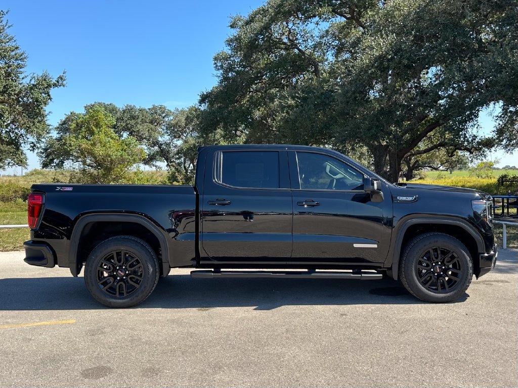 New 2026 GMC Sierra 1500 Elevation w/ Elevation Premium Package AWD/4WD image 4
