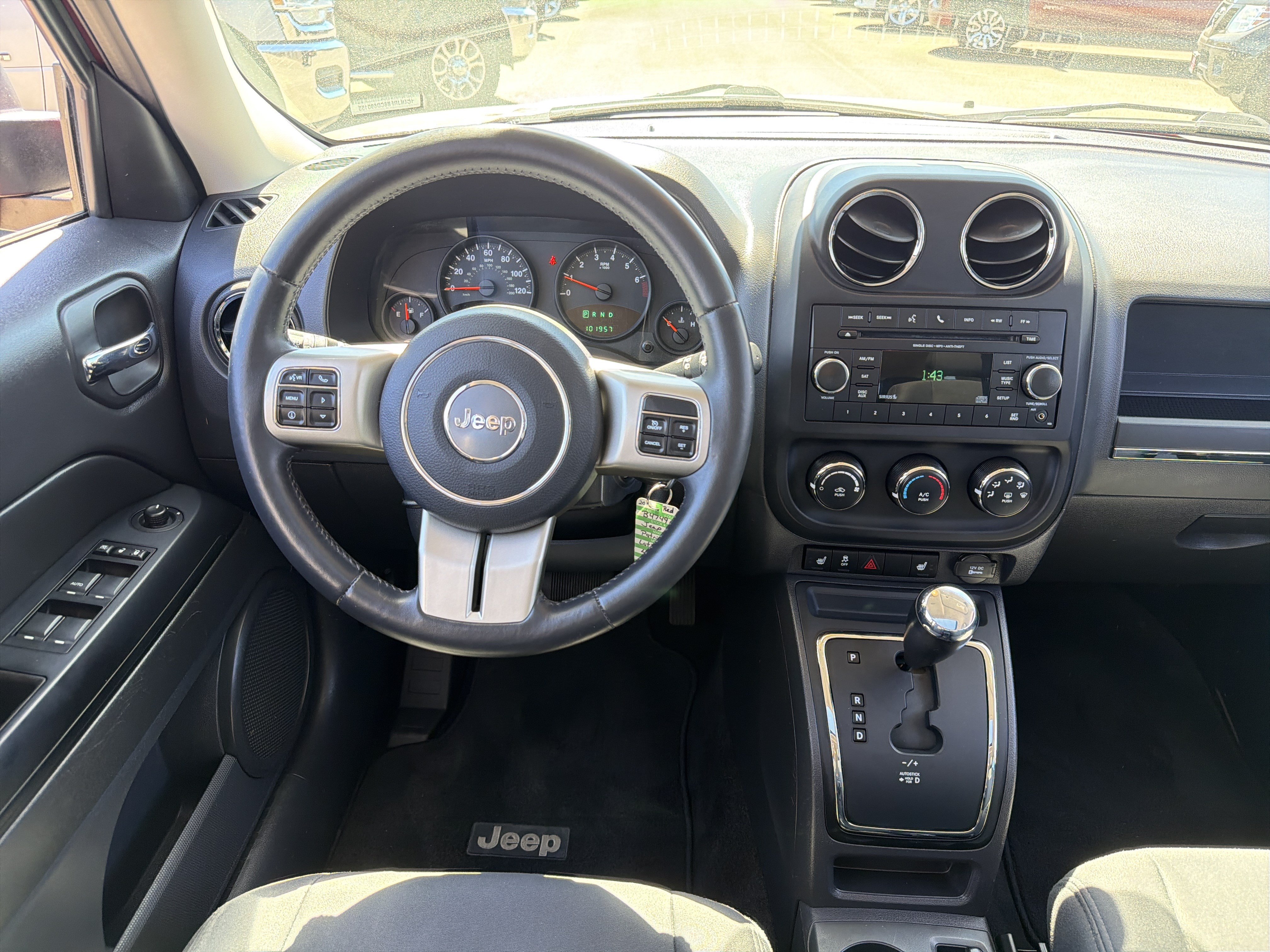 Used 2012 Jeep Patriot Latitude w/ Sun/Sound Group AWD/4WD image 12