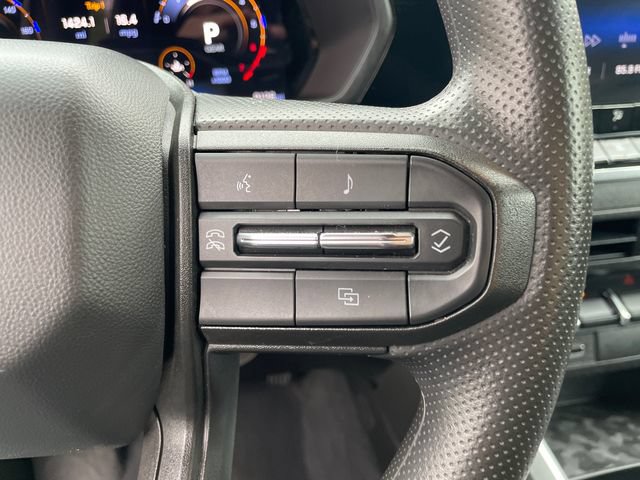 Used 2025 Chevrolet Colorado Trail Boss AWD/4WD image 29