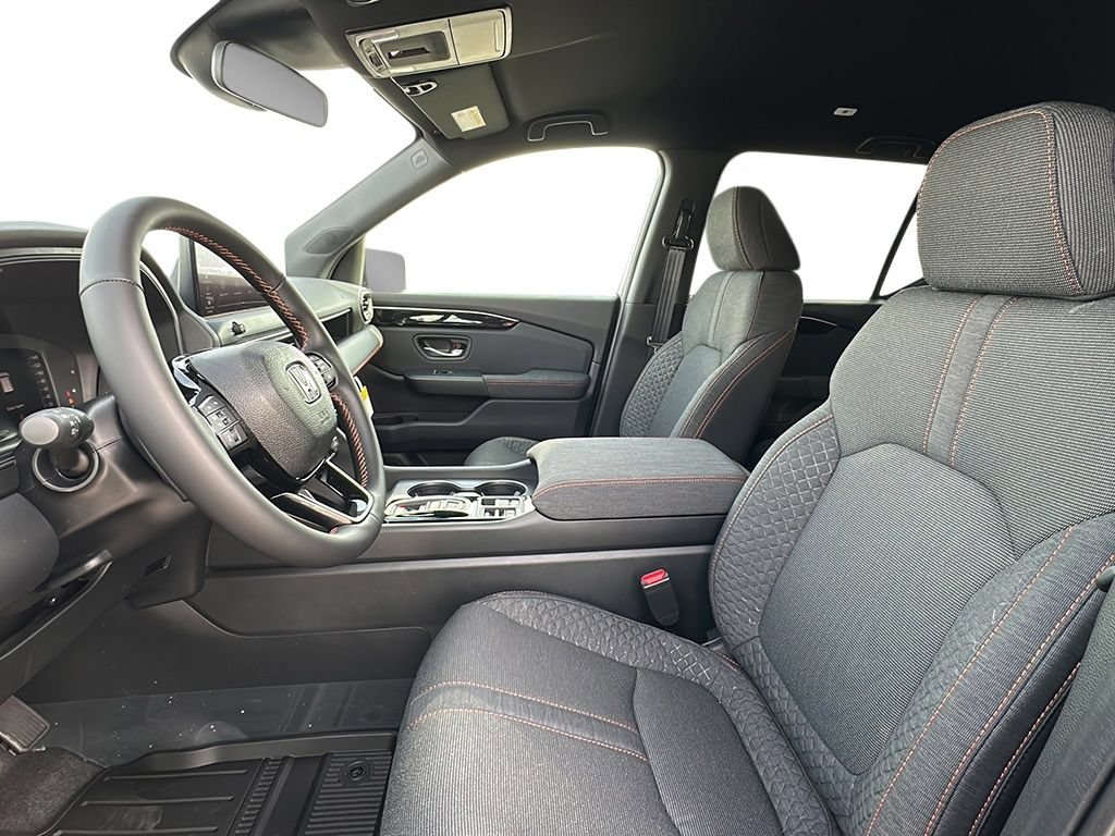 New 2026 Honda Pilot Sport image 11