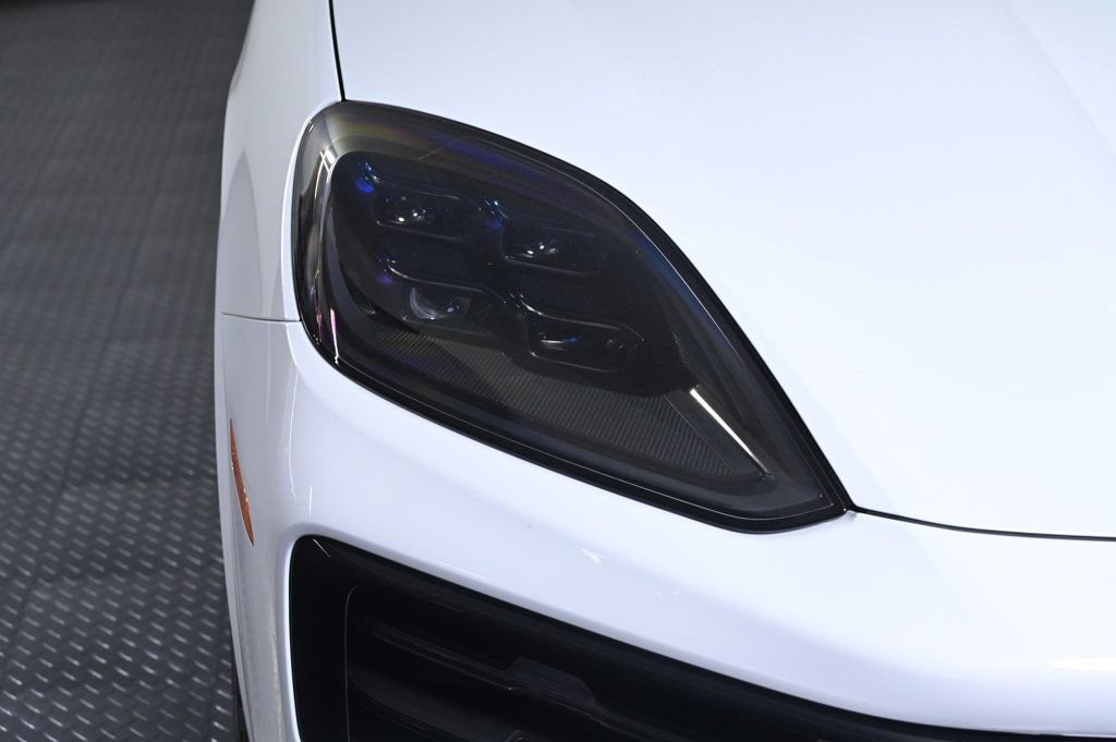 Certified 2026 Porsche Cayenne S image 11