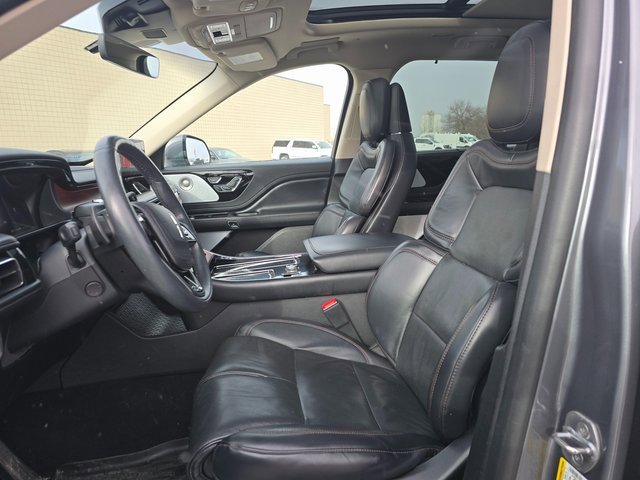 Used 2021 Lincoln Aviator Reserve w/ Equipment Group 210A image 11