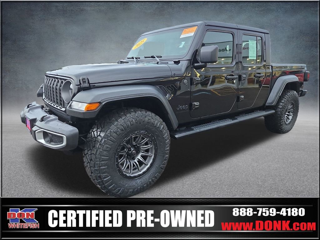 Used 2025 Jeep Gladiator Sport image 4
