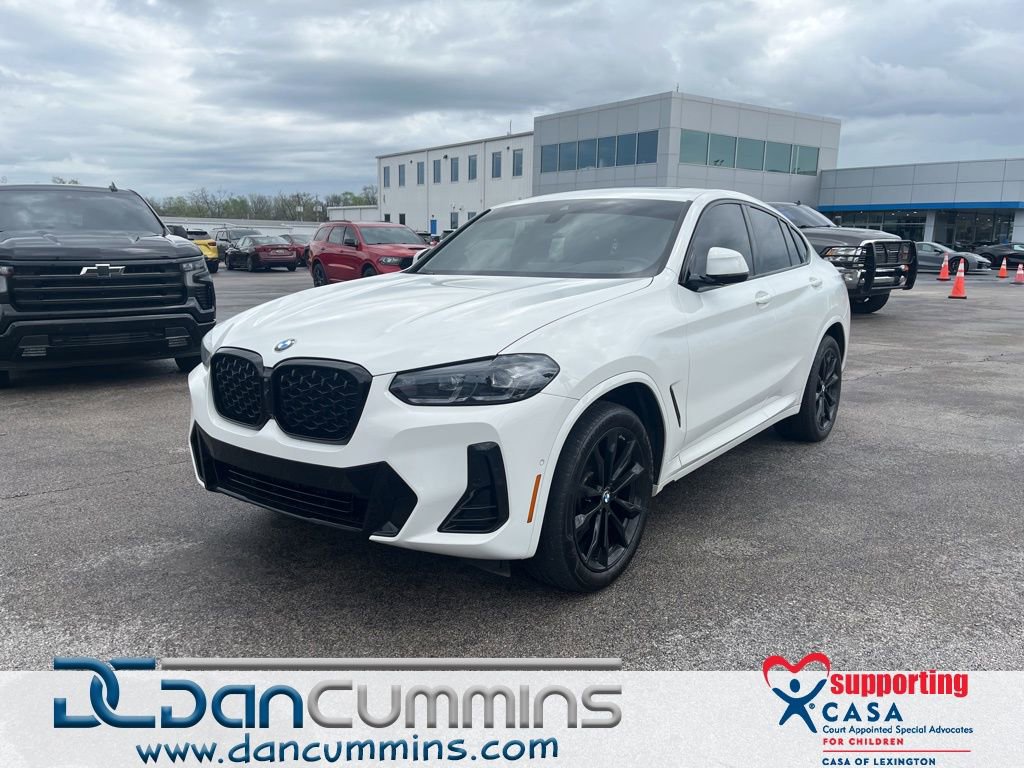 Used 2025 BMW X4 xDrive30i w/ Premium Package image 1