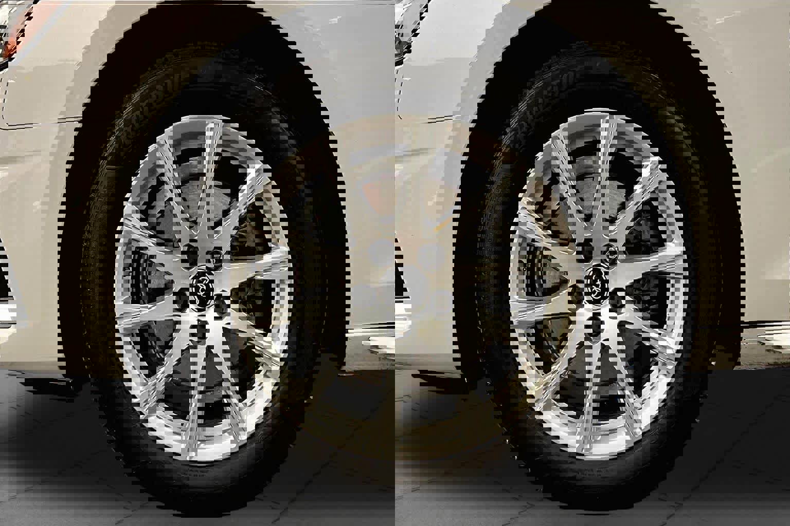 Used 2023 Audi A4 2.0T Premium w/ Convenience Package image 11