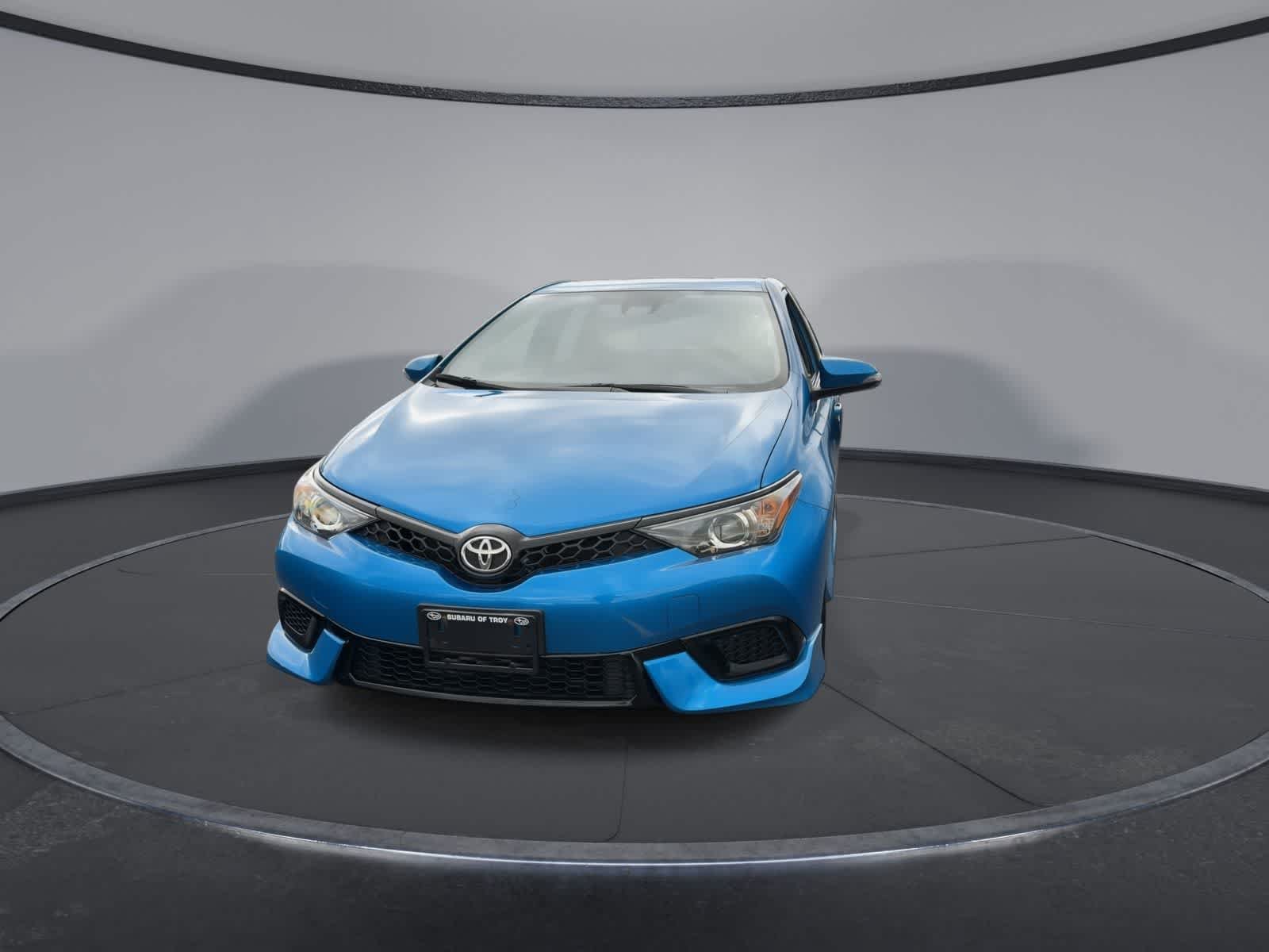 Used 2017 Toyota Corolla iM FWD image 3