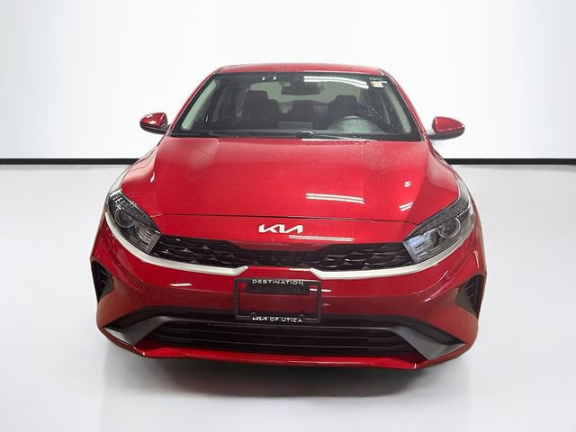 Used 2022 Kia Forte LXS FWD image 2