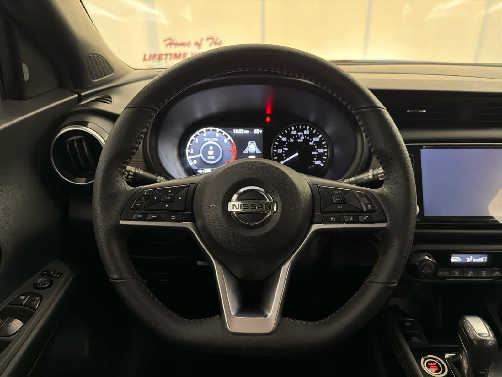 Used 2021 Nissan Kicks SR image 12