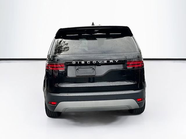 Used 2024 Land Rover Discovery S image 6