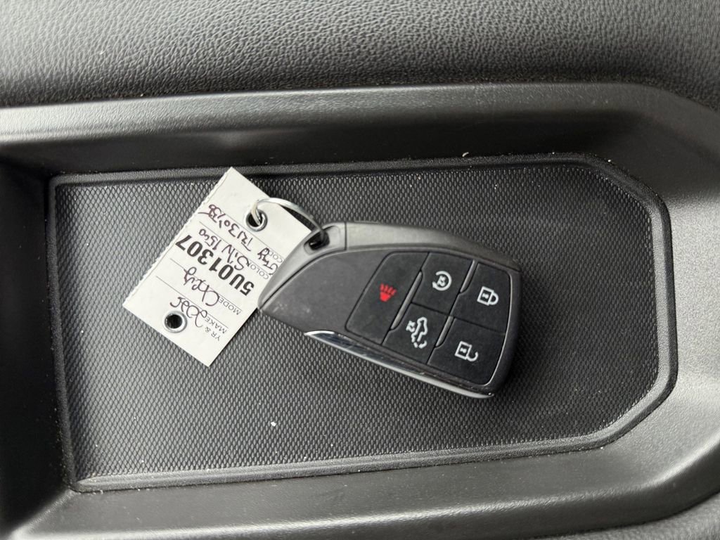 Used 2026 Chevrolet Silverado 1500 RST image 31