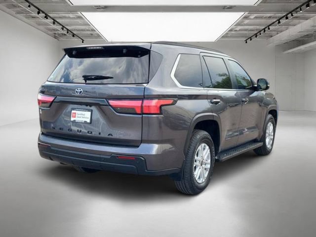 Used 2024 Toyota Sequoia SR5 w/ SR5 Premium Package AWD/4WD image 6