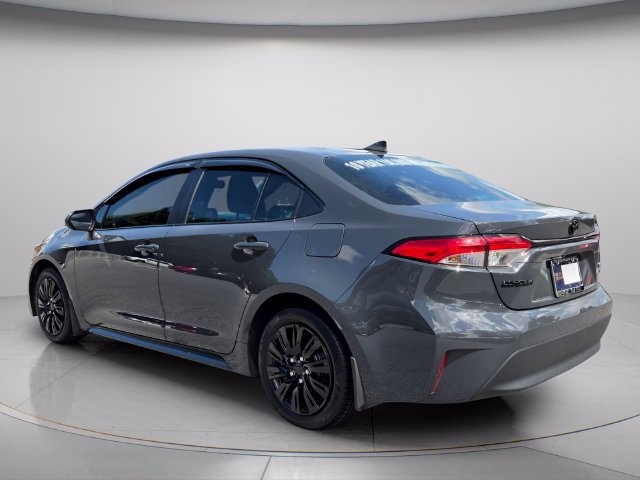 Used 2025 Toyota Corolla LE FWD image 6