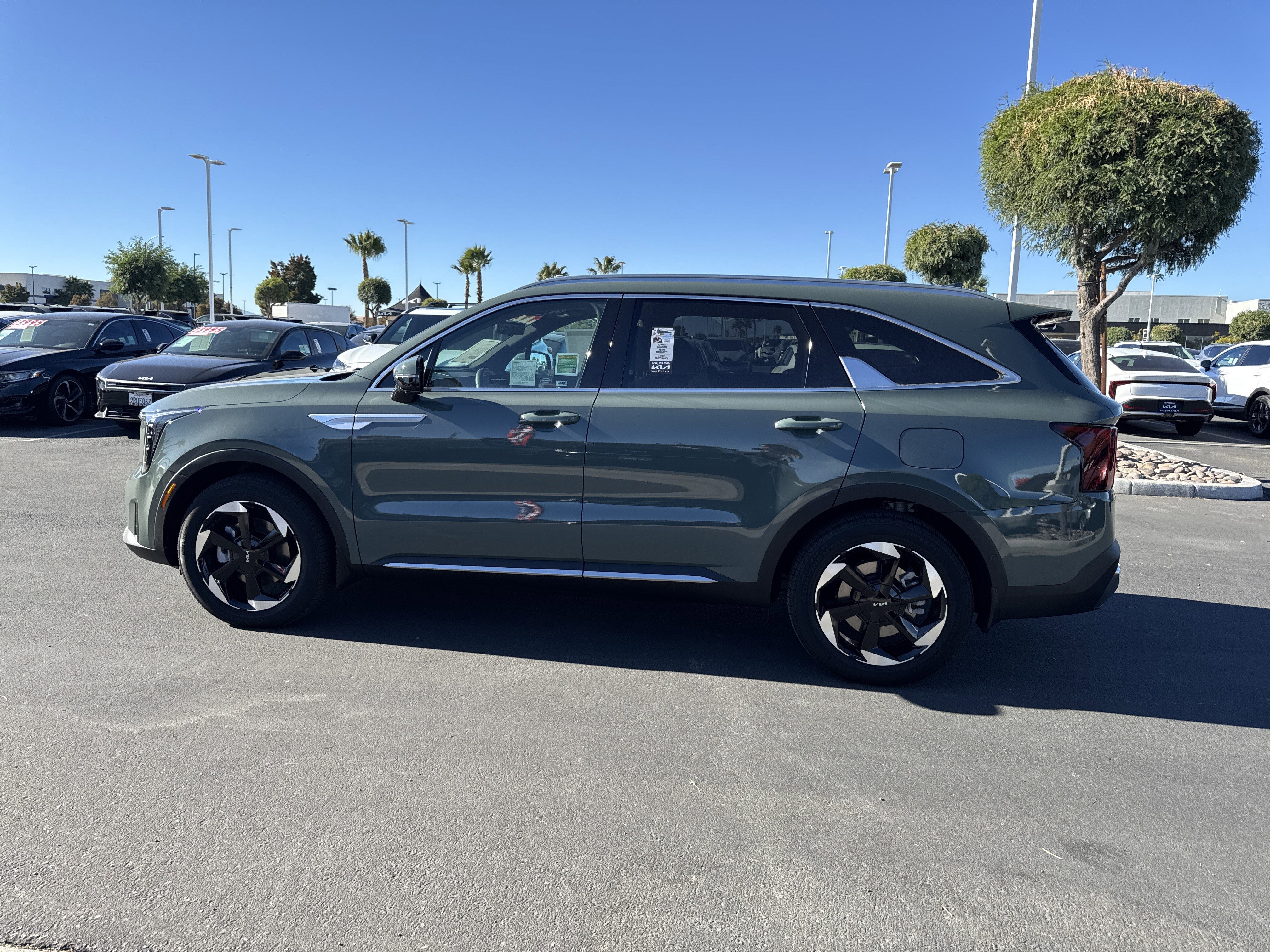 Certified 2025 Kia Sorento SX Prestige image 10