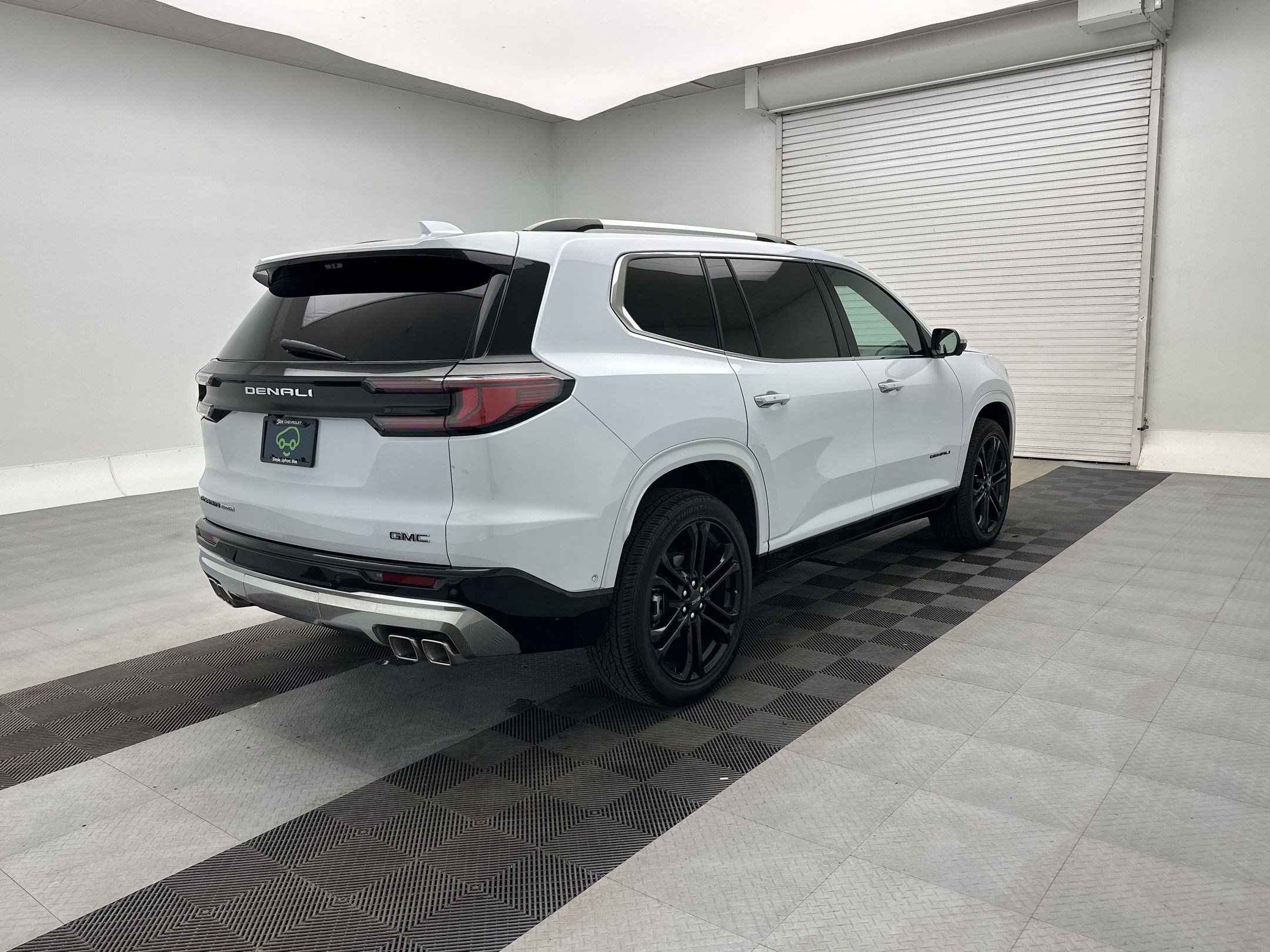 Certified 2026 GMC Acadia Denali w/ Super Cruise Package AWD/4WD image 9