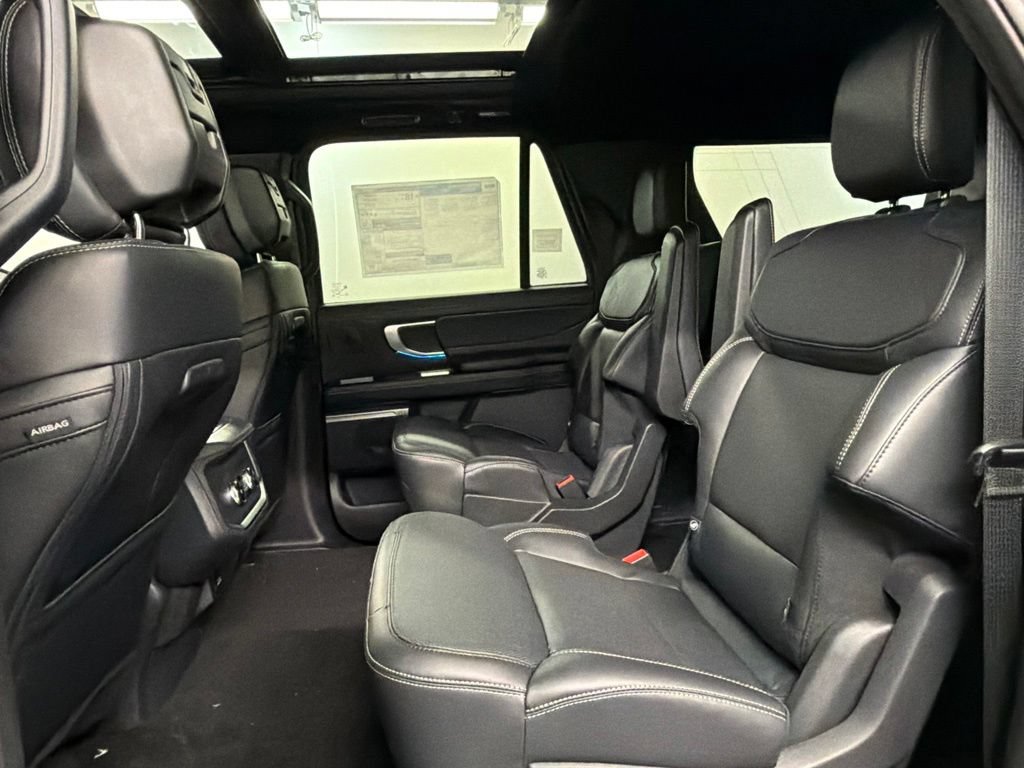 New 2027 Ford Expedition Max Platinum w/ Stealth Appearance Package AWD/4WD image 36