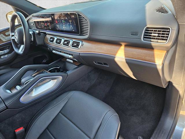 Used 2025 Mercedes-Benz GLS 450 4MATIC image 21