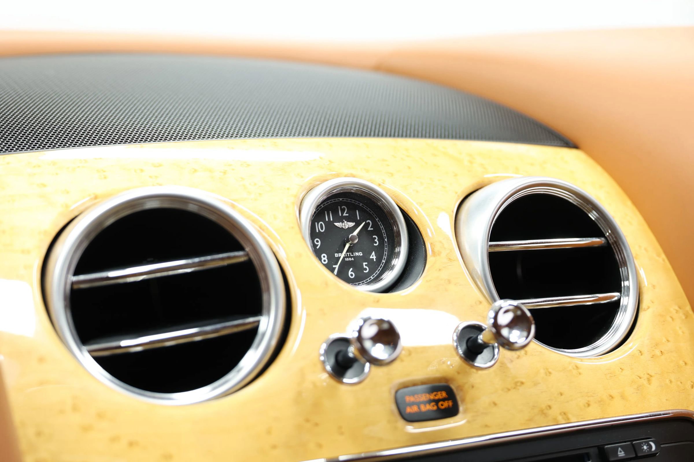 Used 2012 Bentley Continental GT AWD/4WD image 28