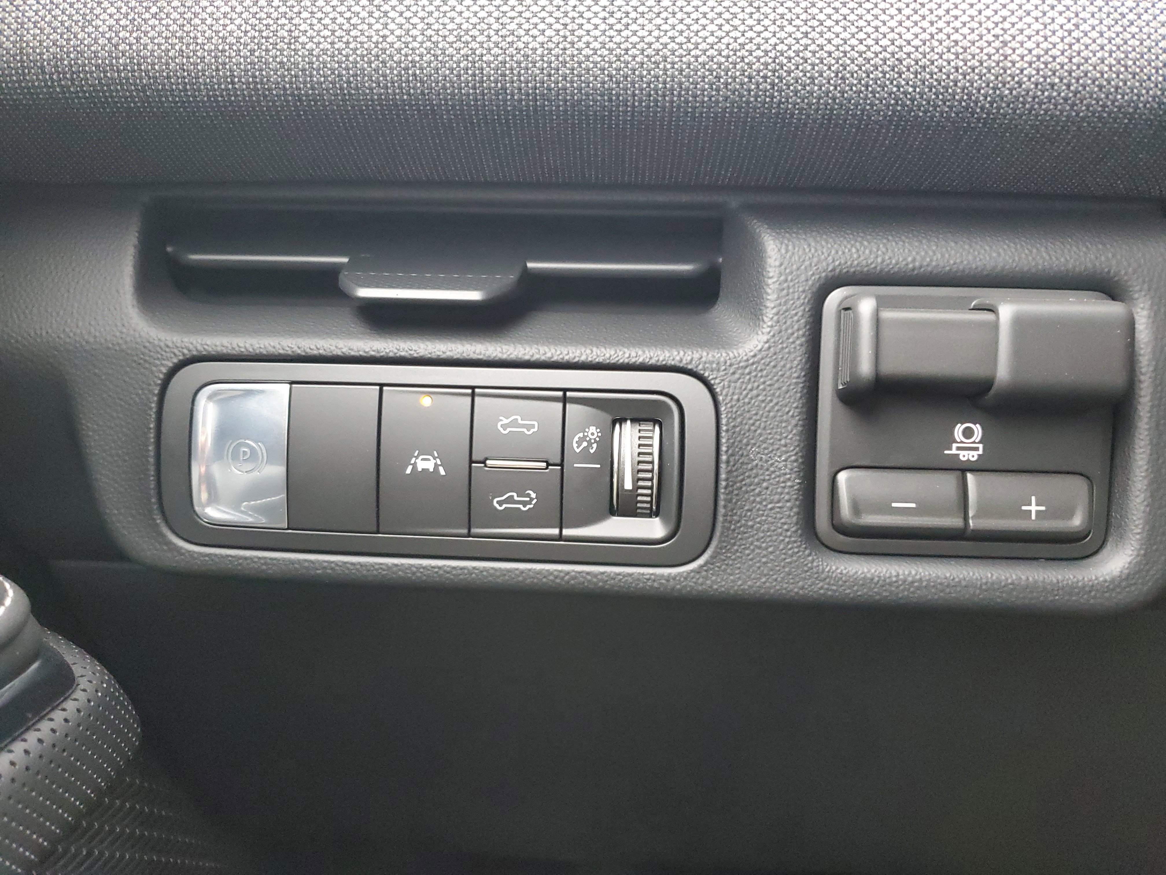 New 2026 GMC Sierra EV Elevation w/ Premium Package image 30