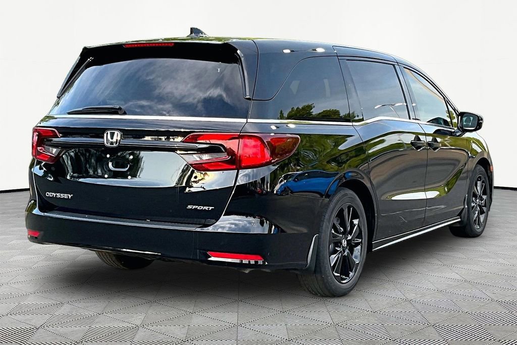 Used 2024 Honda Odyssey Sport image 6