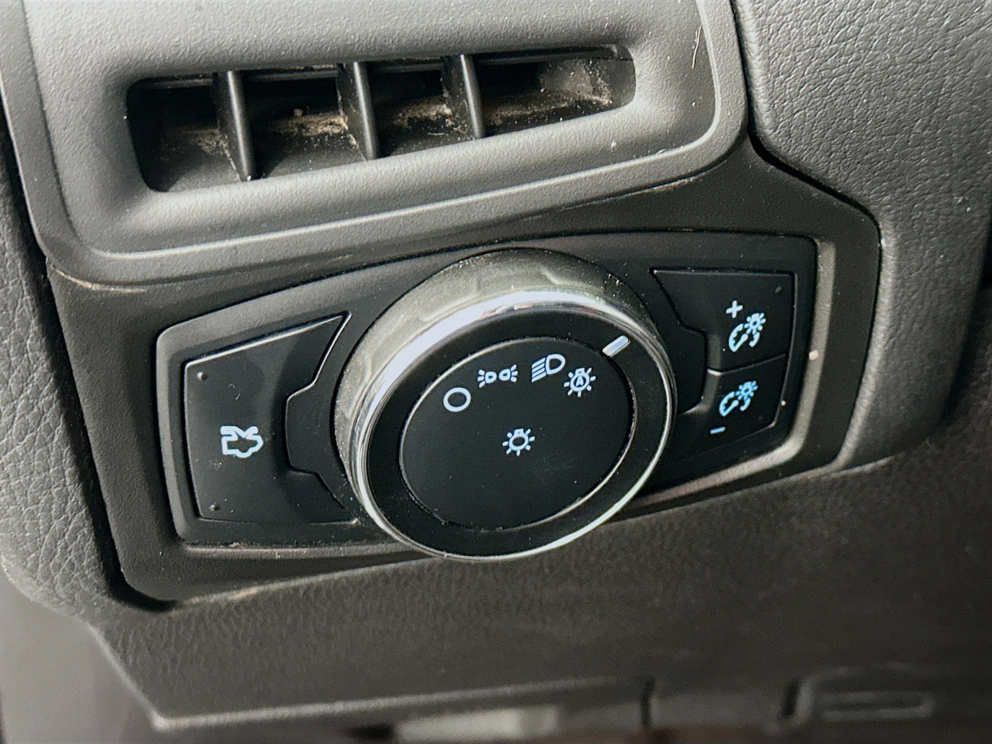 Used 2014 Ford Focus SE image 17