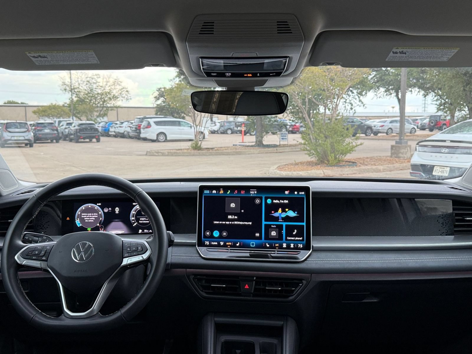 Used 2026 Volkswagen Tiguan SE AWD/4WD image 33