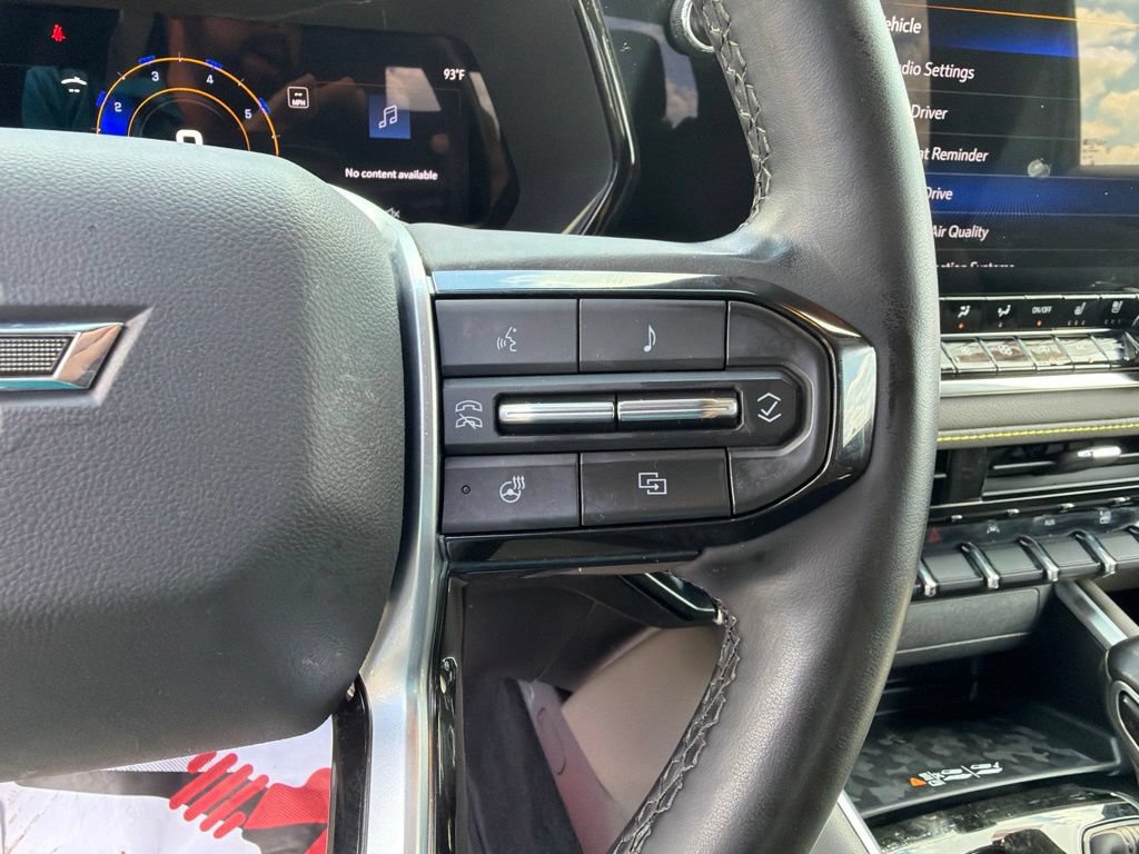 Used 2025 Chevrolet Colorado ZR2 w/ Technology Package AWD/4WD image 21