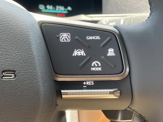 New 2026 Lexus ES 350e FWD image 30