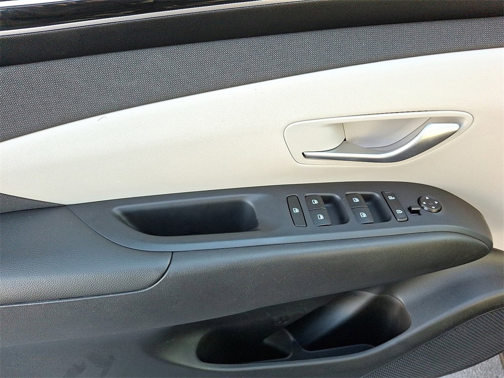 Used 2023 Hyundai Tucson SEL w/ Convenience Package image 14