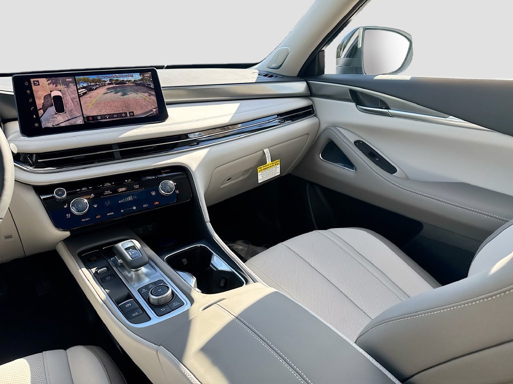 Used 2027 INFINITI QX60 Luxe w/ Cargo Package FWD image 26