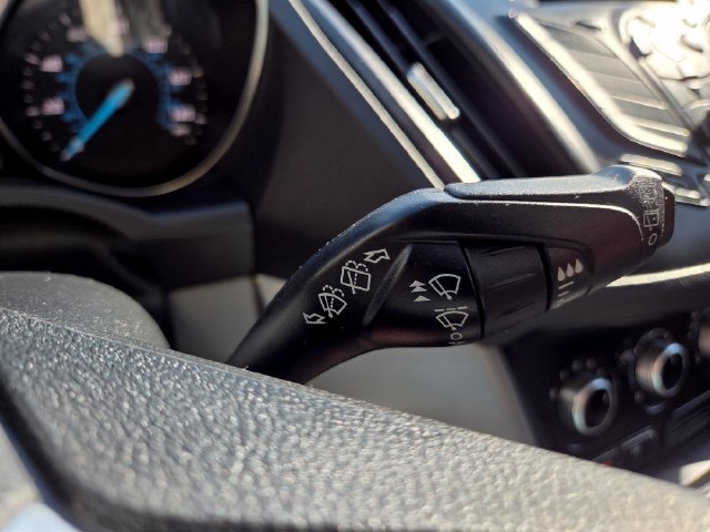 Used 2015 Ford Escape SE FWD image 24