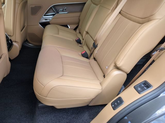 New 2026 Land Rover Range Rover Long Wheelbase SE AWD/4WD image 15