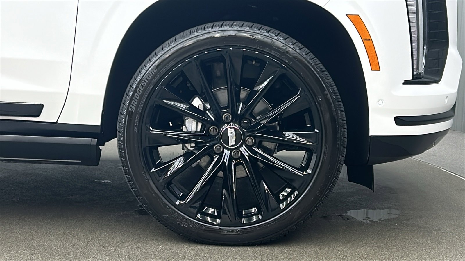 Used 2025 Cadillac Escalade Sport Platinum image 9