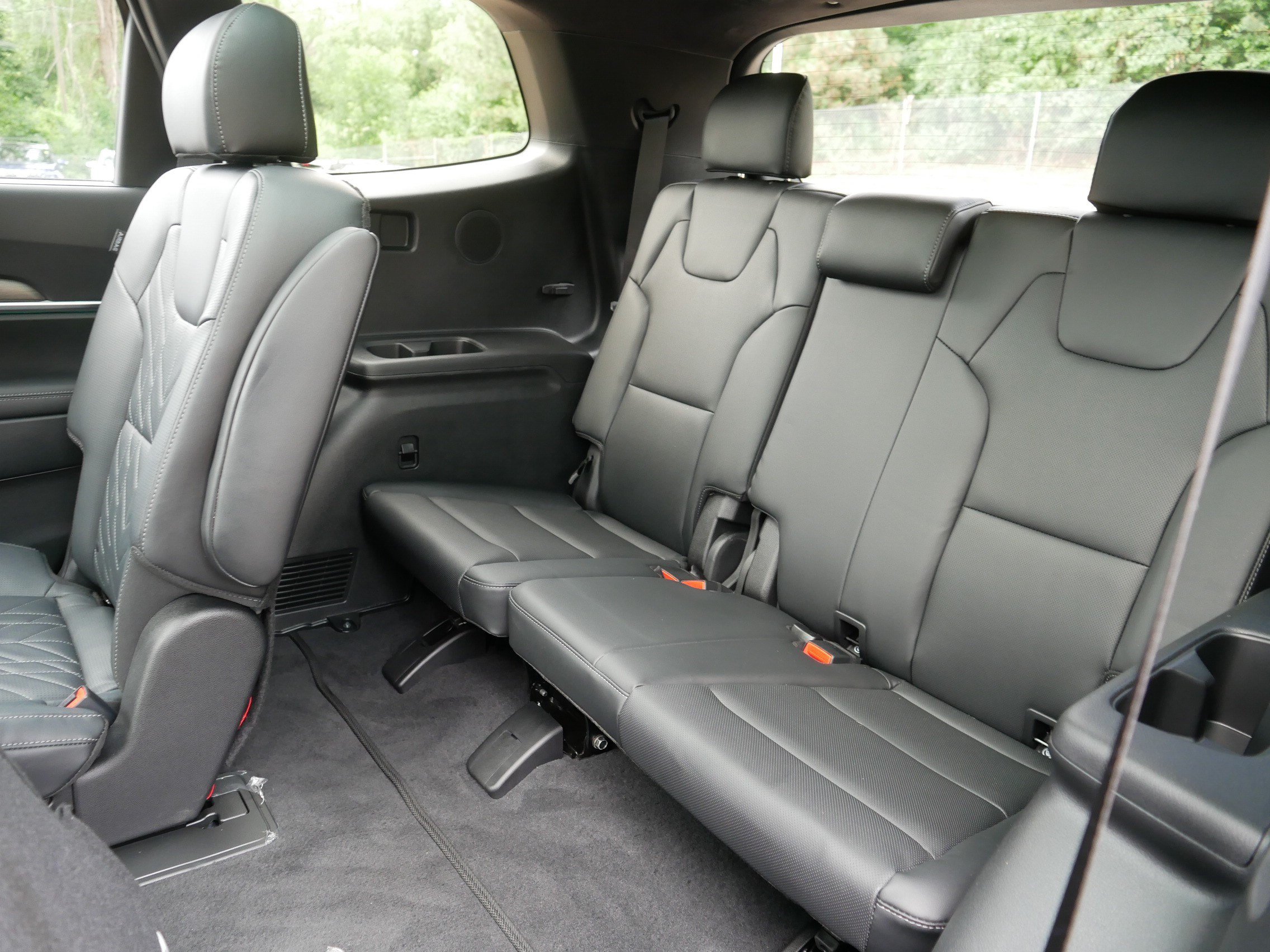 Certified 2025 Kia Telluride SX Prestige X-Line AWD/4WD image 36