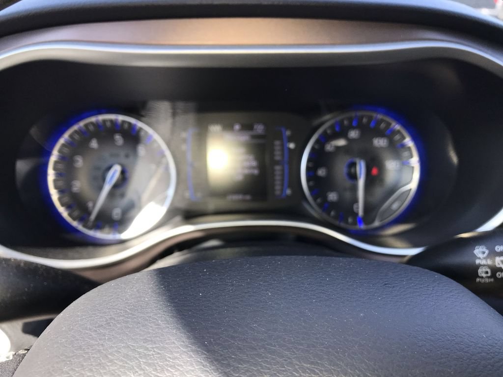 Used 2024 Chrysler Voyager LX FWD image 15