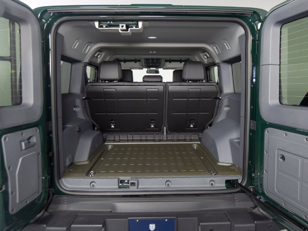 Used 2025 INEOS Grenadier Station Wagon AWD/4WD image 36