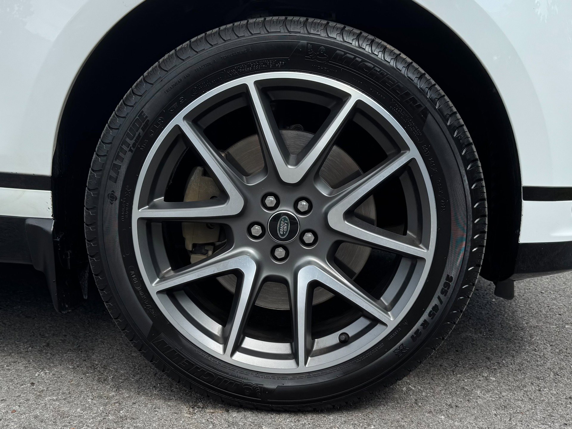 Used 2023 Land Rover Range Rover Velar R-Dynamic S image 82