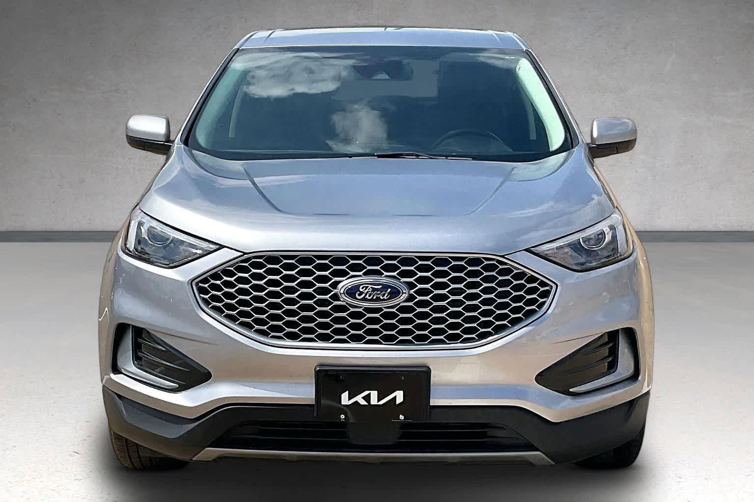 Used 2024 Ford Edge SEL AWD/4WD image 6