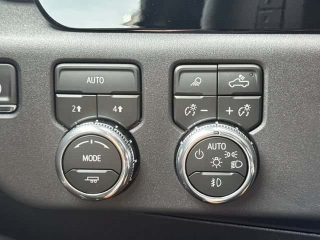 New 2026 GMC Sierra 1500 SLT w/ SLT Convenience Package AWD/4WD image 30