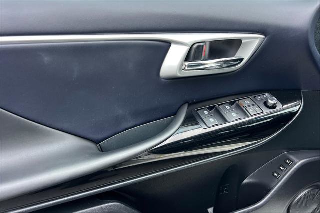 Certified 2018 Toyota Mirai image 12