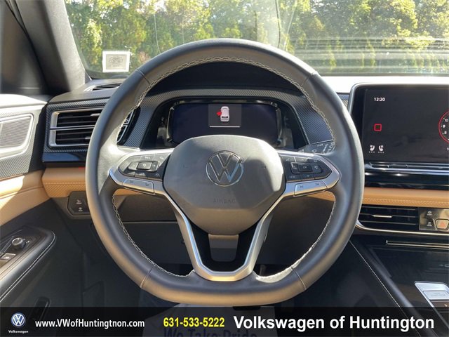 Certified 2025 Volkswagen Atlas Cross Sport SEL image 18