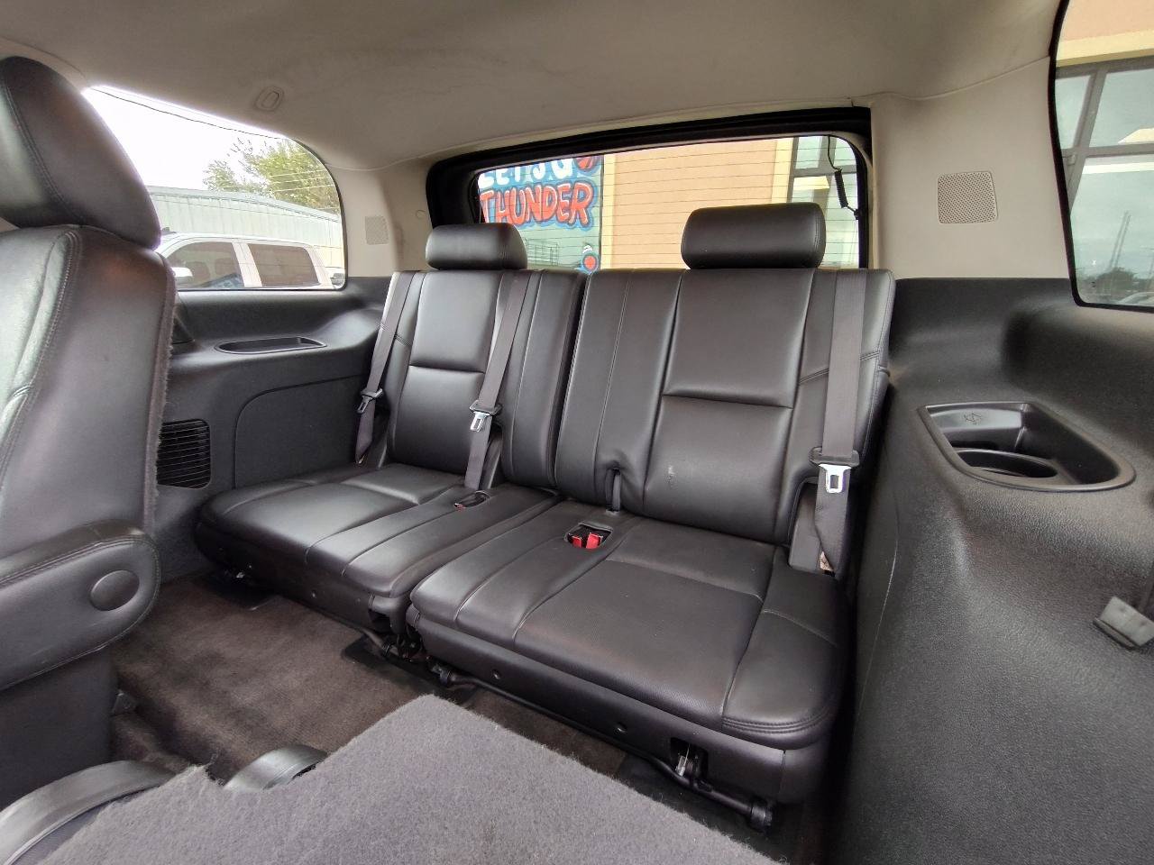 Used 2012 Cadillac Escalade Luxury RWD image 27