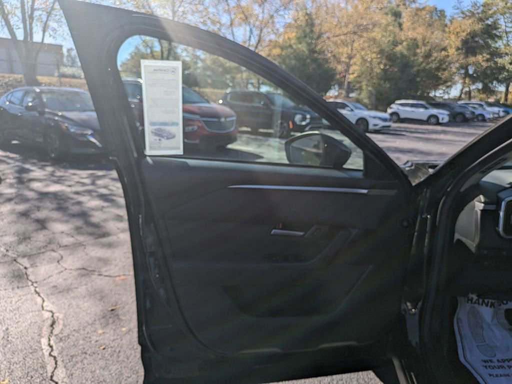 Used 2025 MAZDA CX-50 AWD 2.5 S w/ Preferred Package image 11