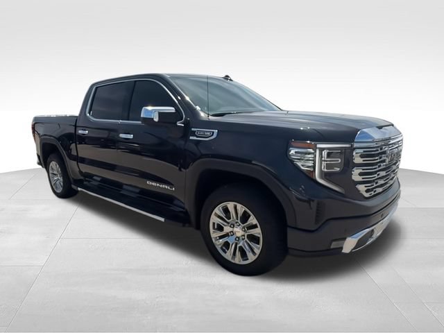 Used 2023 GMC Sierra 1500 Denali w/ Technology Package AWD/4WD image 2