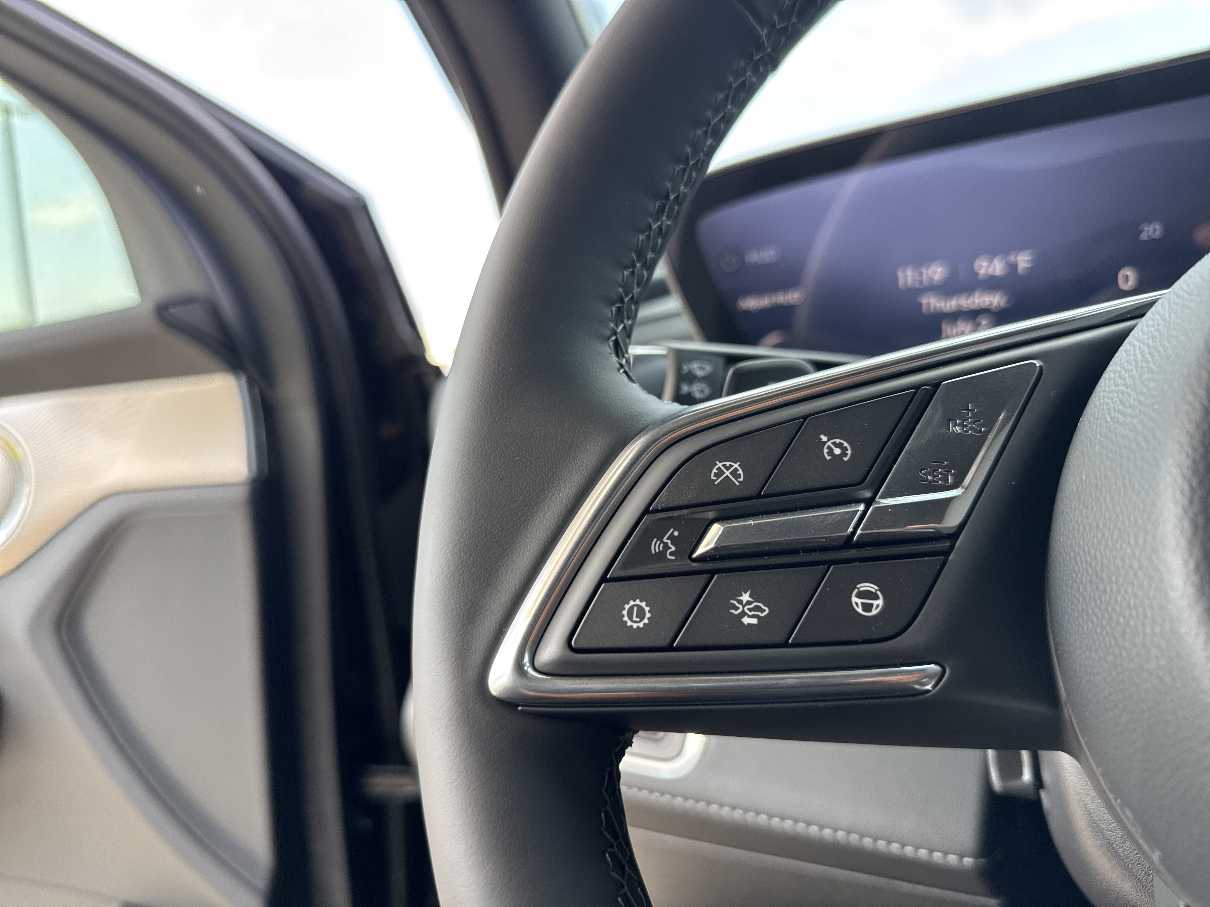 New 2026 Buick Enclave Avenir w/ Super Cruise Package FWD image 16