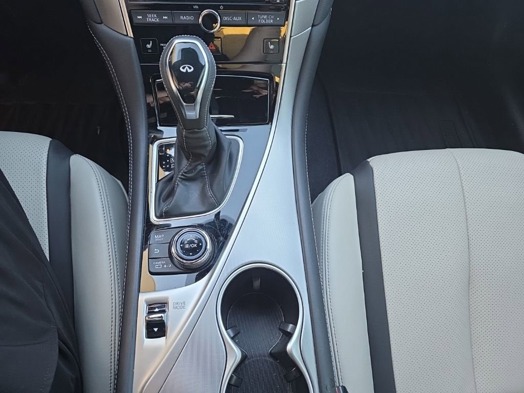 Certified 2022 INFINITI Q60 3.0t Luxe w/ Essential Package image 11