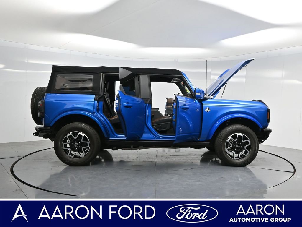 Used 2022 Ford Bronco Outer Banks image 4