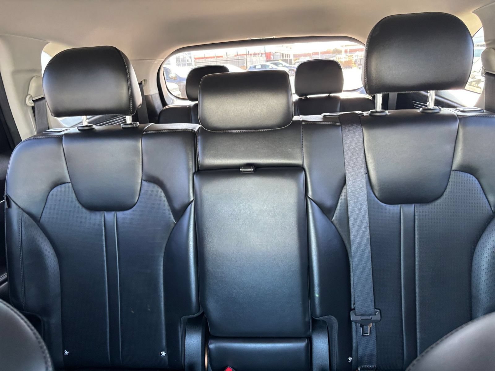 Used 2024 Kia Sorento S AWD/4WD image 35
